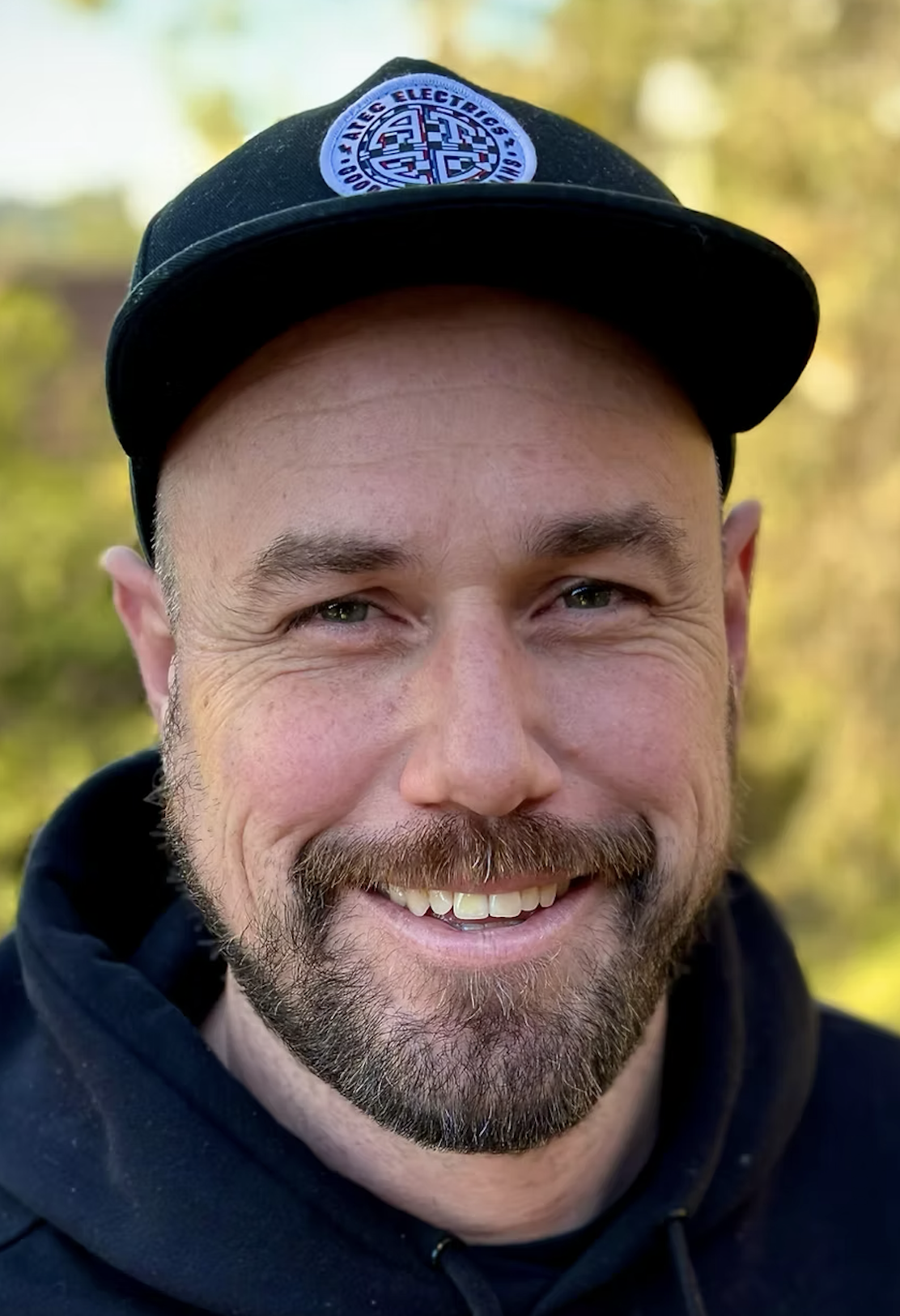 Aron, founder and lead electrician based in the Northern Beaches